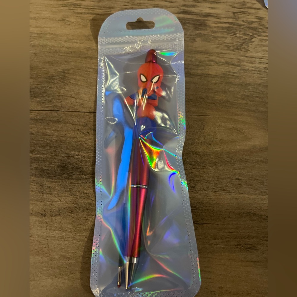 Spider-Man beaded focal pen - Picture 4 of 4
